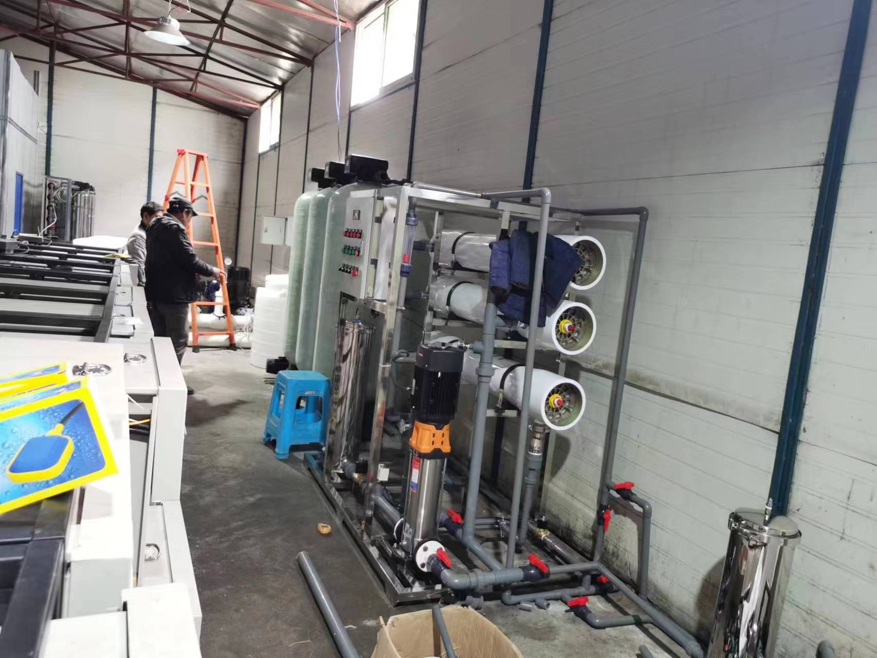 贵阳市橡胶厂订购安装3吨/时纯水设备